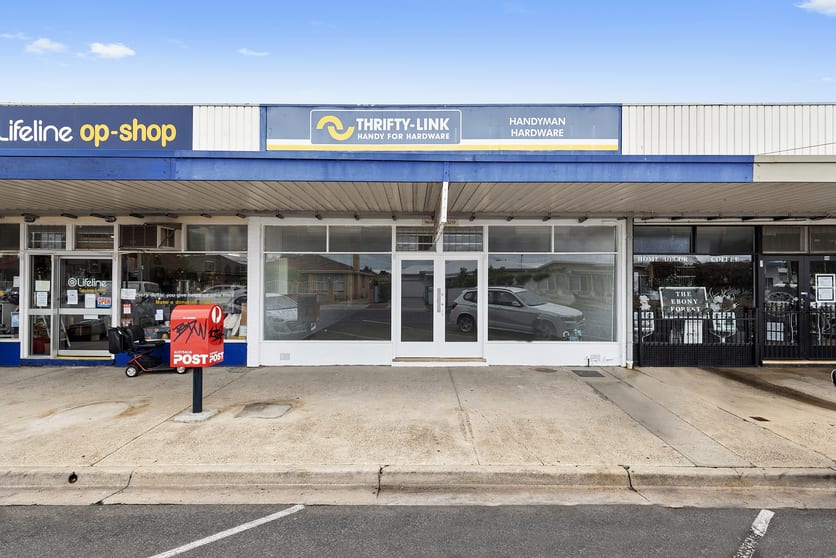 Click to view all images 50 Watsons Road Newcomb VIC 3219 - Image 2