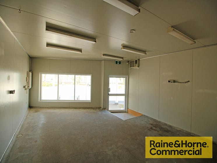 Click to view all images 250 St Vincents Road Banyo QLD 4014 - Image 3