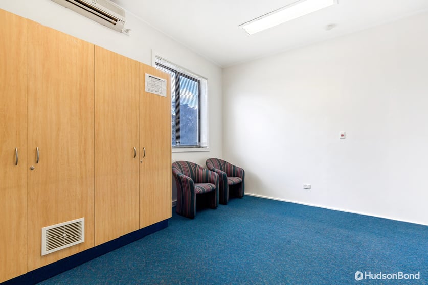 Click to view all images 219 High Street Road Ashwood VIC 3147 - Image 3
