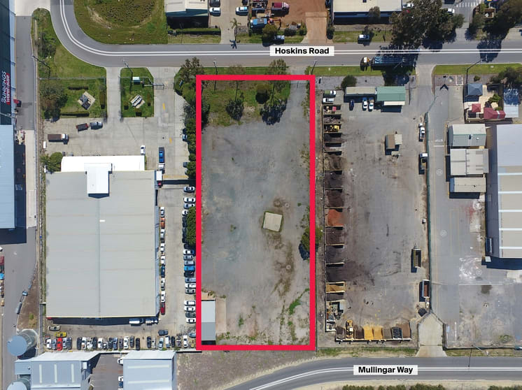 Click to view all images 30 Hoskins Road Landsdale WA 6065 - Image 3