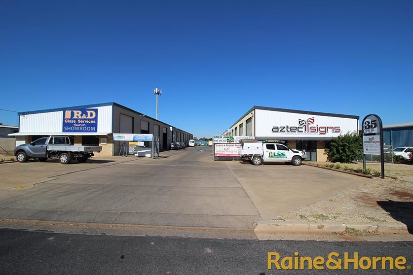 22/35 Douglas Mawson Road Dubbo NSW 2830 - Image 1