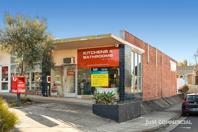 Click to view all images 43 Martin Place Glen Waverley VIC 3150 - Image 2
