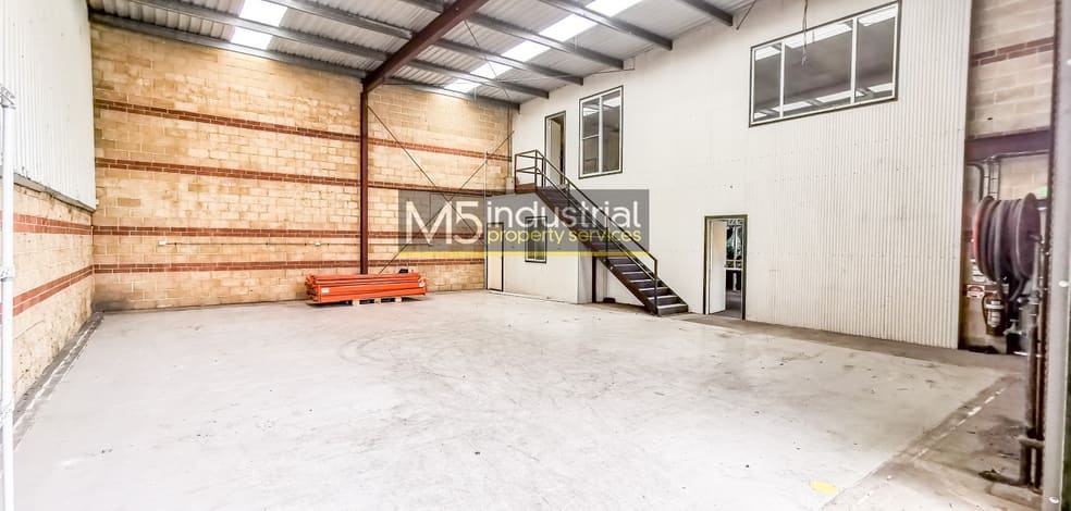 Click to view all images 70B Riverside Road Chipping Norton NSW 2170 - Image 2