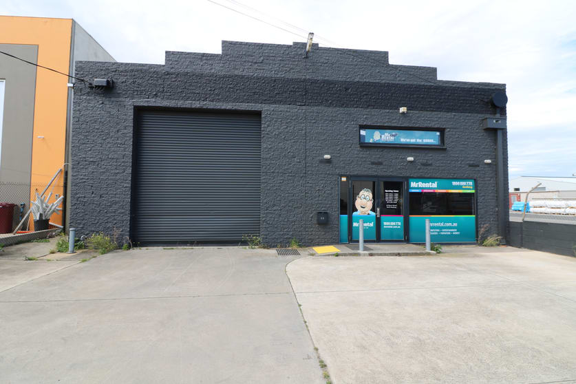 Click to view all images 46 Douro Street North Geelong VIC 3215 - Image 1