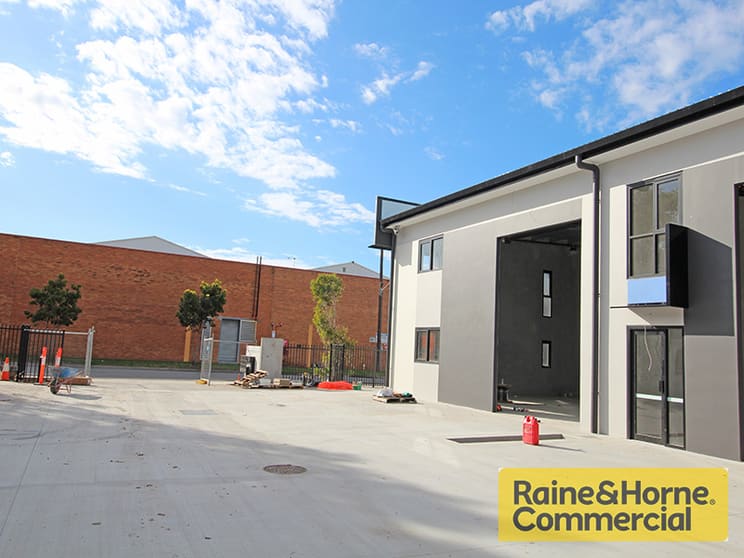 Click to view all images 1/16 Crockford Street Northgate QLD 4013 - Image 3