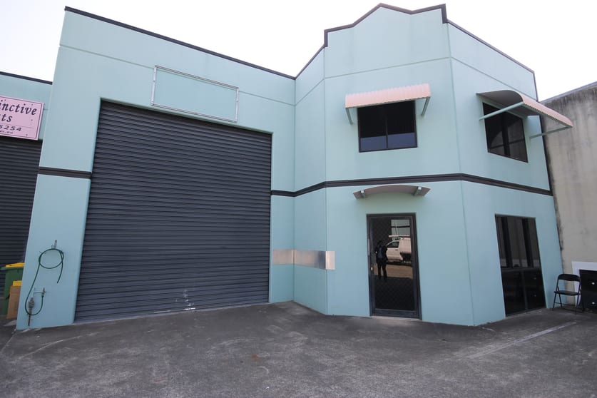 Click to view all images 4/17-19 Steel Street Capalaba QLD 4157 - Image 1