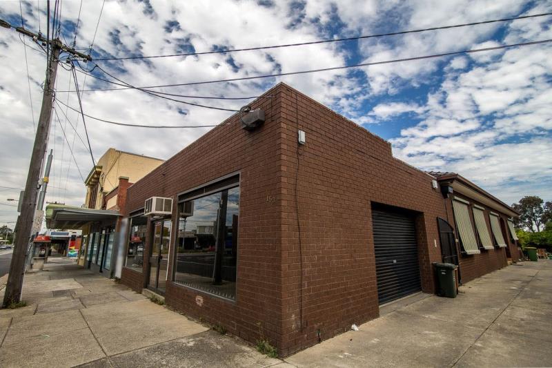 Click to view all images 153 Miller Street Thornbury VIC 3071 - Image 2