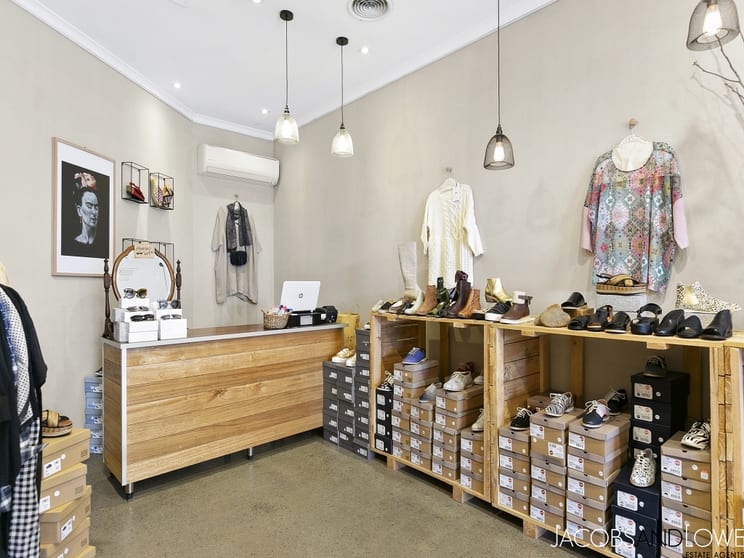 Click to view all images 1/139 Main Street Mornington VIC 3931 - Image 2
