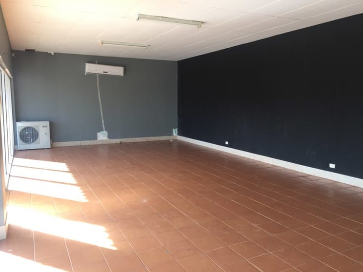 Click to view all images 18 Westchester Road Malaga WA 6090 - Image 2