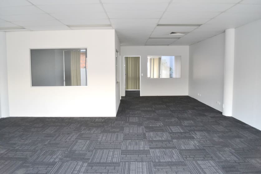 Click to view all images 4/3368 Pacific Highway Springwood QLD 4127 - Image 2