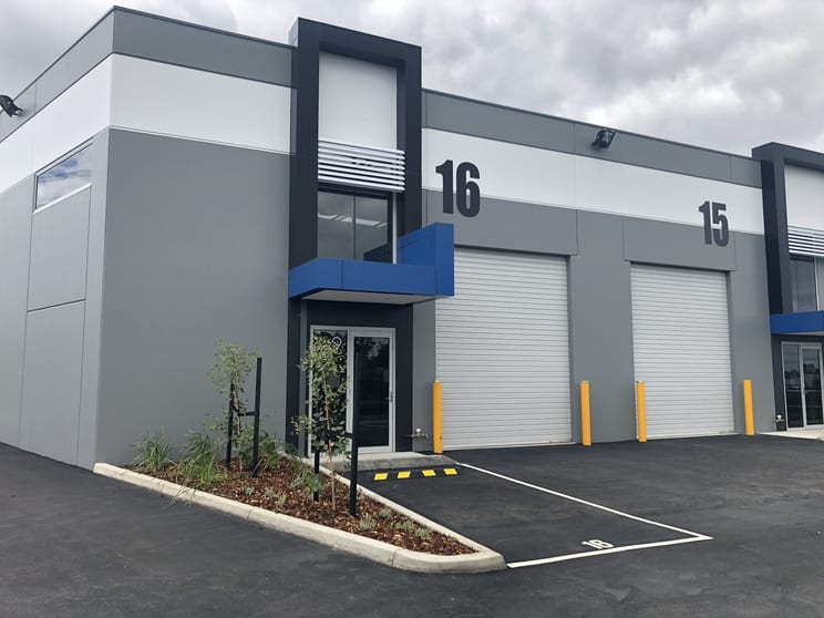Click to view all images Unit 16/33 Danaher Drive South Morang VIC 3752 - Image 3