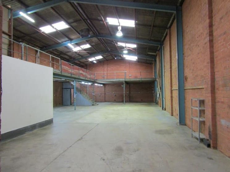 Click to view all images 7 Ford Street Greenacre NSW 2190 - Image 2