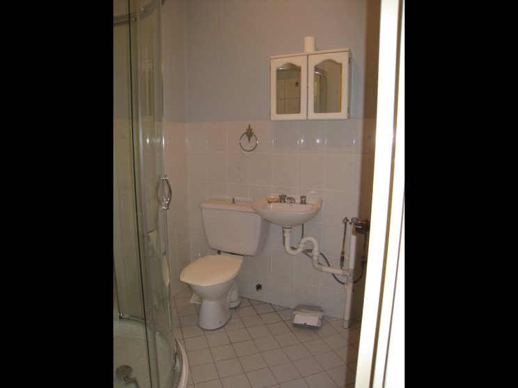 Click to view all images 3/83A Hillcrest Avenue Hurstville NSW 2220 - Image 3