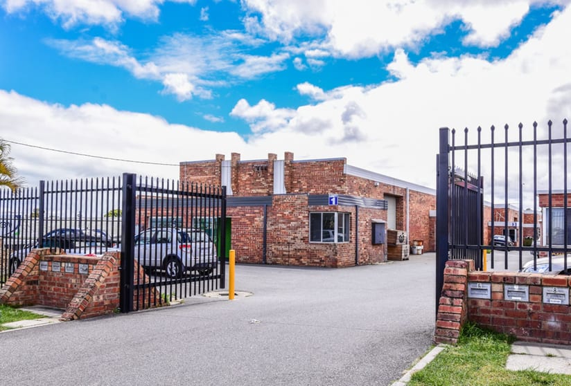 Click to view all images 1/33 Buckingham Drive Wangara WA 6065 - Image 2