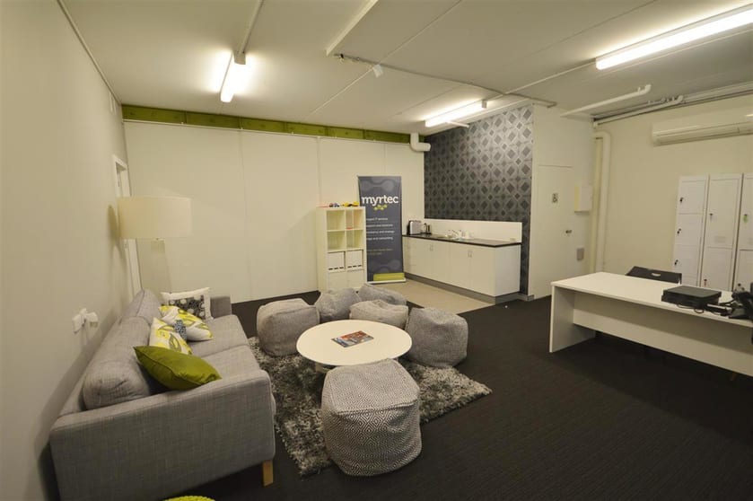 (Unit 2)/27 Annie Street Wickham NSW 2293 - Image 3