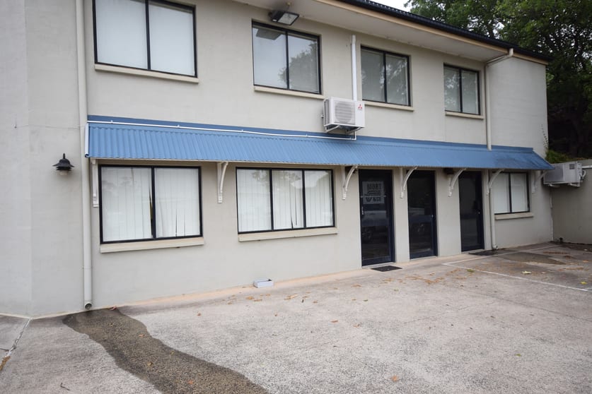 Click to view all images 99 Herries Street - Lower Ground Floor East Toowoomba QLD 4350 - Image 1