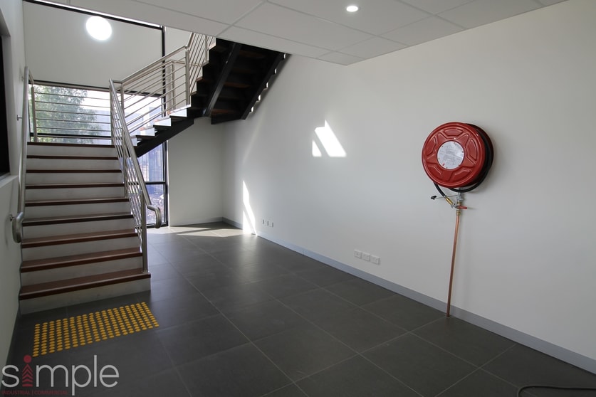 Click to view all images 37 Naxos Way Keysborough VIC 3173 - Image 3