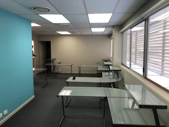 Click to view all images 7/31 Middle Street Cleveland QLD 4163 - Image 2
