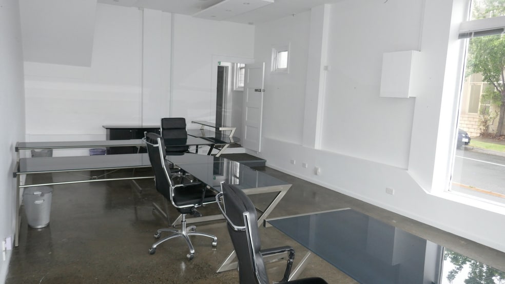 Click to view all images 530 North Road Ormond VIC 3204 - Image 3