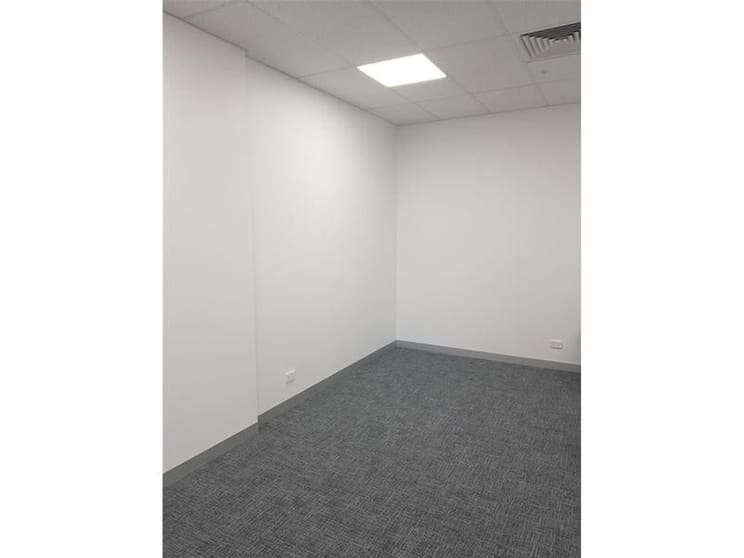Click to view all images Level 2, 200/12 Salonika Street Parap NT 0820 - Image 2