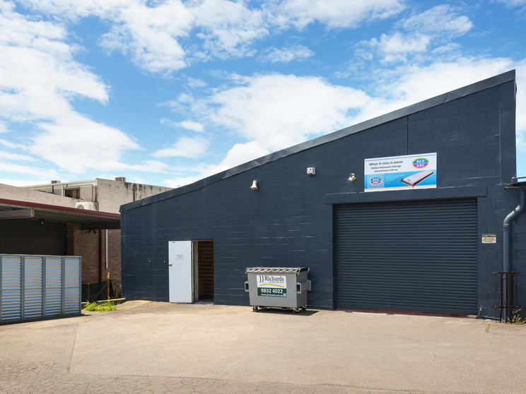 Click to view all images 1/22 Waltham Street Artarmon NSW 2064 - Image 3