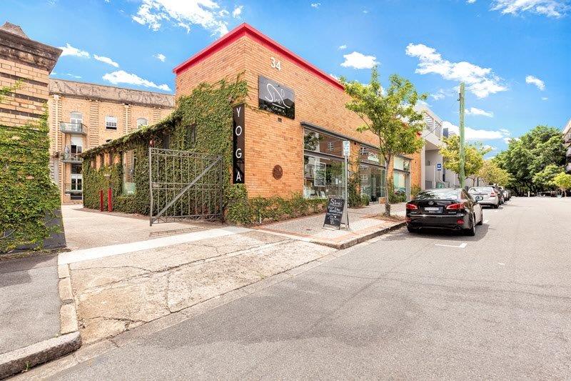 Click to view all images 1/32 Florence Street Teneriffe QLD 4005 - Image 1