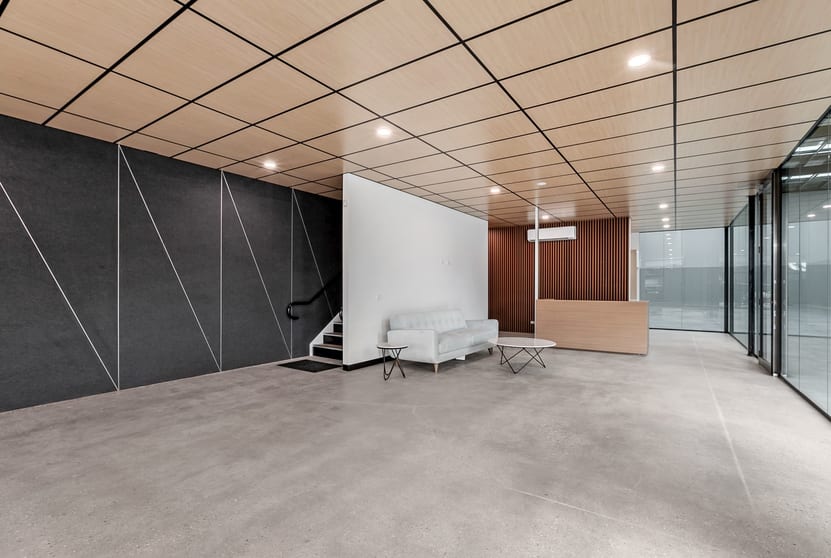 Click to view all images 4 CHARNFIELD COURT Thomastown VIC 3074 - Image 2