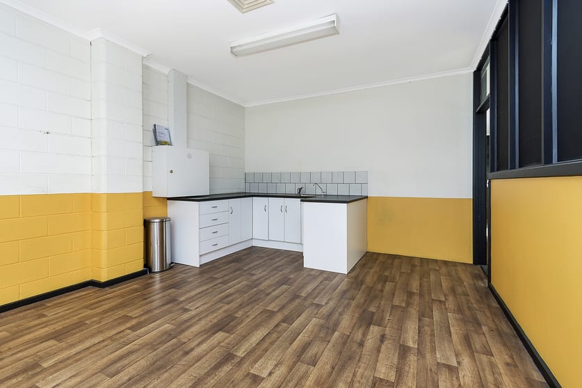 Click to view all images 1/30 Petrova Avenue Windsor Gardens SA 5087 - Image 3