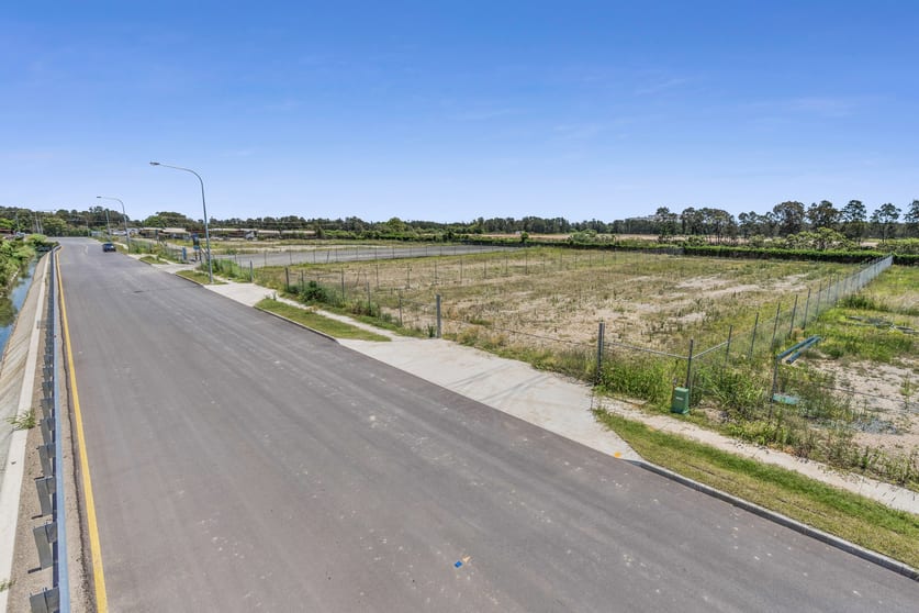 Click to view all images 29 Harris Road Pinkenba QLD 4008 - Image 1