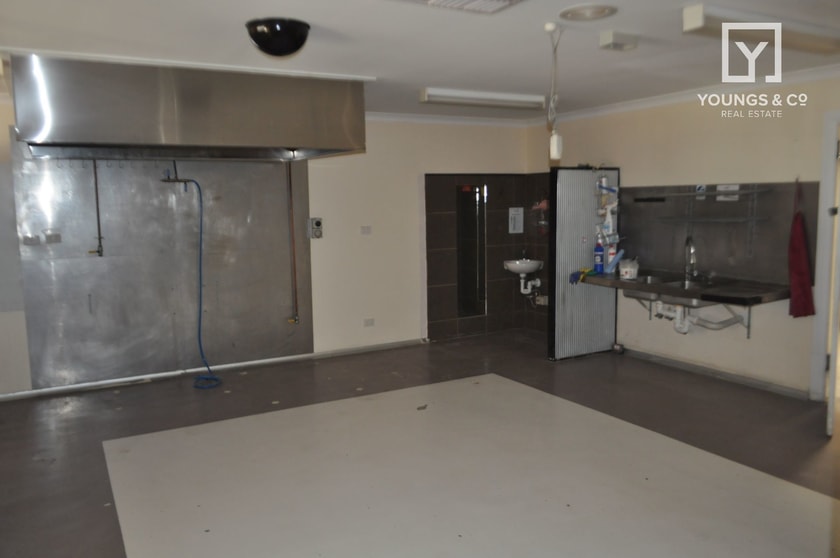 Click to view all images Unit 3/28-30 Keppel St Shepparton VIC 3630 - Image 2