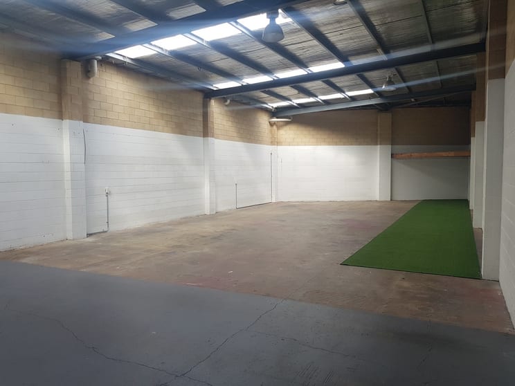 Click to view all images 6/10-12 Lambert Avenue Newtown VIC 3220 - Image 3