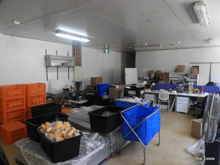 Click to view all images Lvl 1/80A Cope Street Waterloo NSW 2017 - Image 2