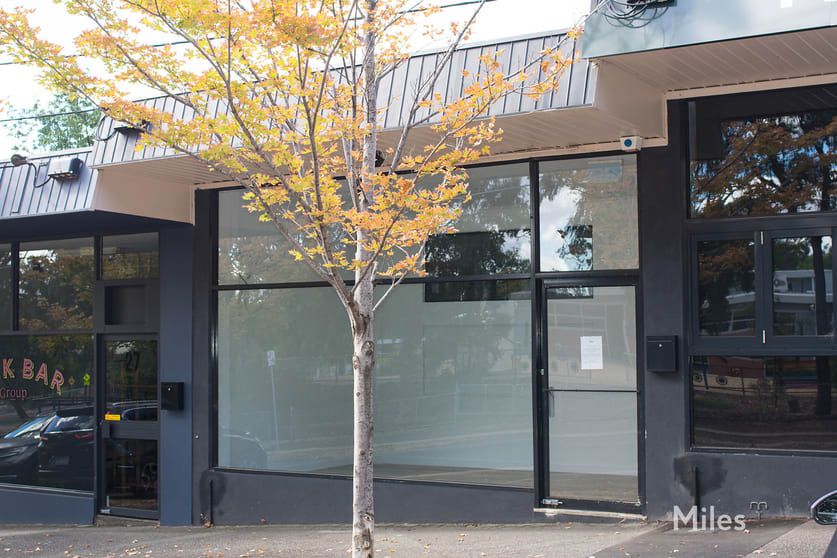 Click to view all images 29 Davies Street Rosanna VIC 3084 - Image 2