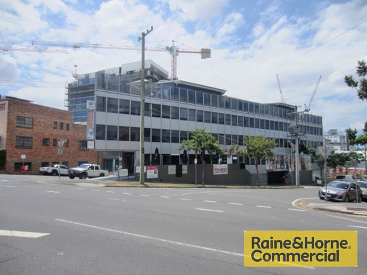 Click to view all images 2/68 Commercial Road Newstead QLD 4006 - Image 1