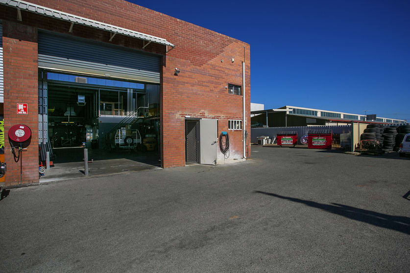 Click to view all images Unit 6/20 Buckingham Dr Wangara WA 6065 - Image 1