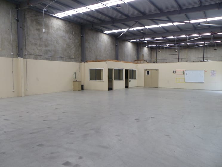 Click to view all images 1/10 Lear jet Drive Caboolture QLD 4510 - Image 2
