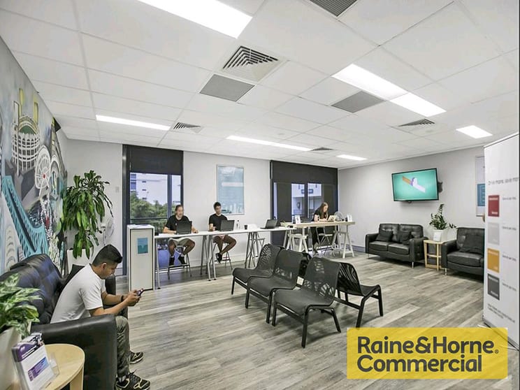 Click to view all images 17/24 Martin Street Fortitude Valley QLD 4006 - Image 2