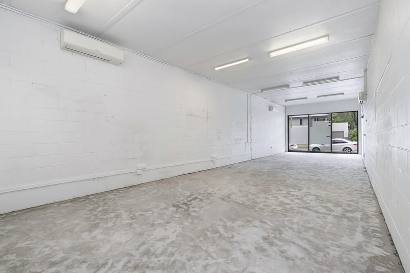 Click to view all images 2/25 Valance Street Oxley QLD 4075 - Image 3