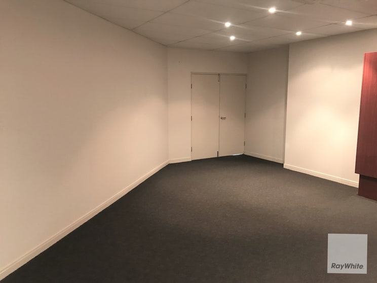 Click to view all images 3/12 Duffield Road Margate QLD 4019 - Image 2