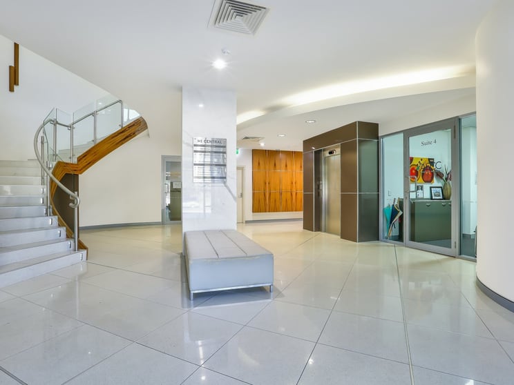 Click to view all images 7 & 8/3950 Pacific Highway Loganholme QLD 4129 - Image 2