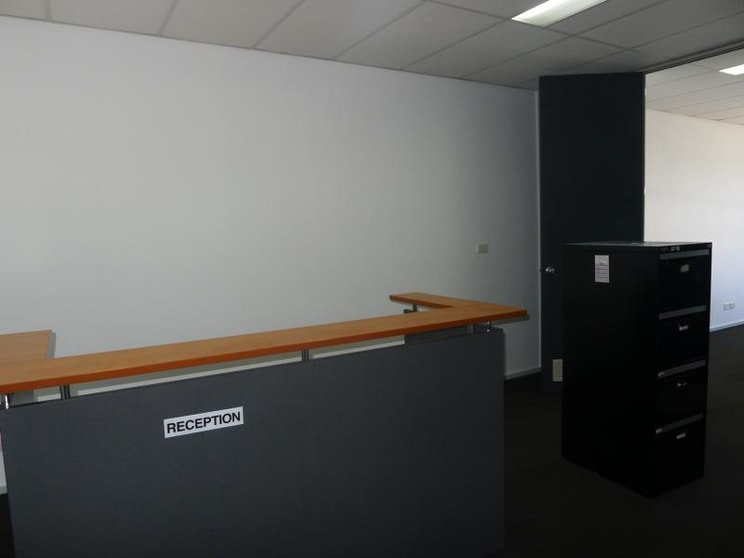 Click to view all images 3/148 Epsom Road Ascot Vale VIC 3032 - Image 2