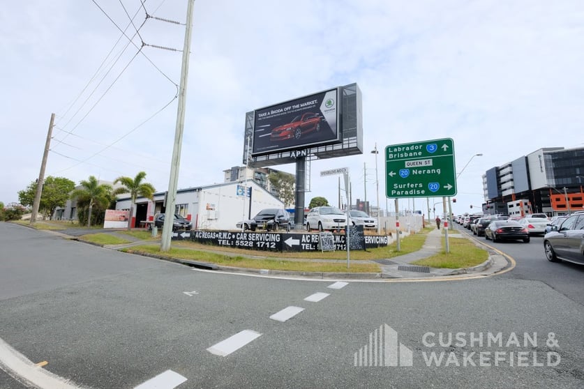 Click to view all images 11 Ferry Road Southport QLD 4215 - Image 1