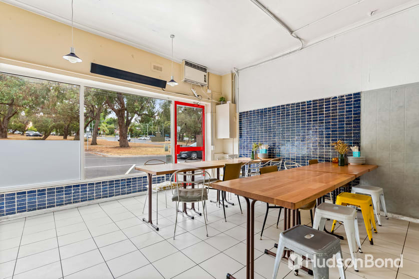 Click to view all images 3 Old Lilydale Road Ringwood East VIC 3135 - Image 3