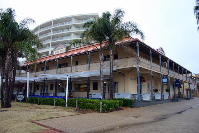 Click to view all images Upstairs /2 Horton Street Port Macquarie NSW 2444 - Image 3