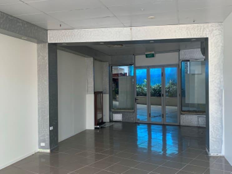 Click to view all images 18/121 Mooloolaba Esplanade Mooloolaba QLD 4557 - Image 2