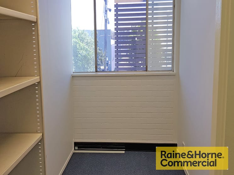 Click to view all images 3/32 Hayward Street Stafford QLD 4053 - Image 3
