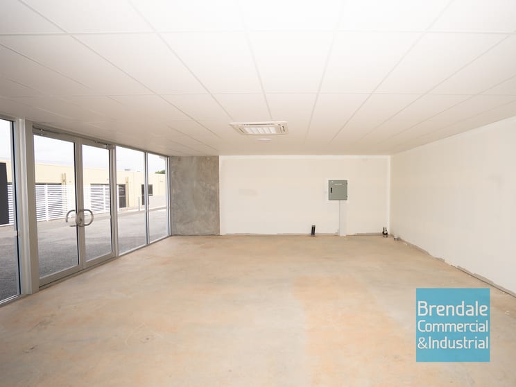 Shop 3/250 Gympie Rd Strathpine QLD 4500 - Image 2
