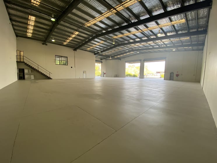 Click to view all images 80 Achievement Crescent Acacia Ridge QLD 4110 - Image 2