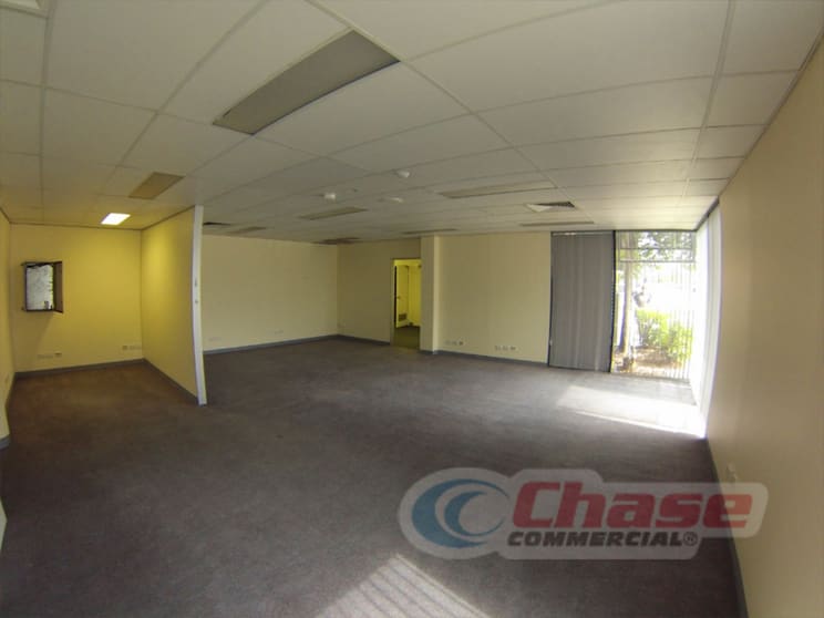 Click to view all images b/17 Graystone Street Tingalpa QLD 4173 - Image 2