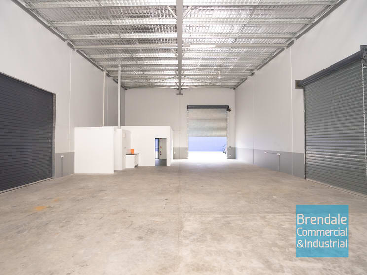 Click to view all images Unit 3/12 Paisley Dr Lawnton QLD 4501 - Image 2
